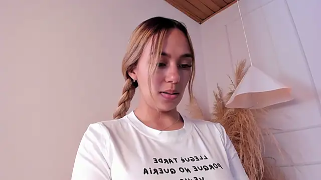 nikolevoshkie  online show from March 20, 7:52 pm