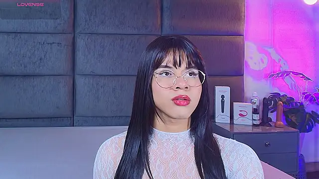 Slenna Moon online show from February 13, 1:34 am