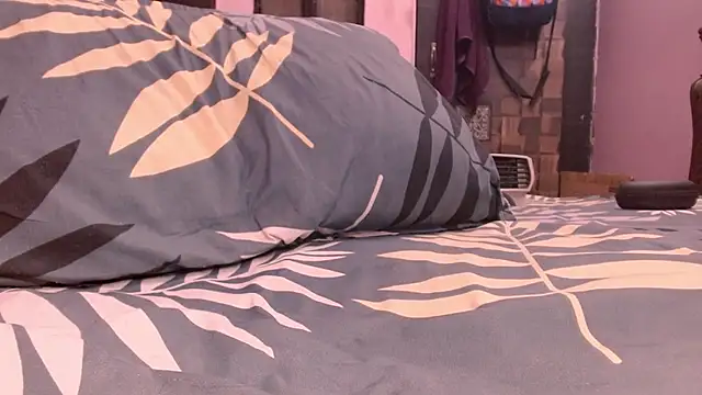 funndudd online show from December 17, 1:44 am