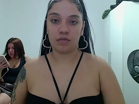 Snapshot of MorganaBelc chatting on November 1, 11:18 pm MorganaBelc online show from November 1, 11:18 pm
