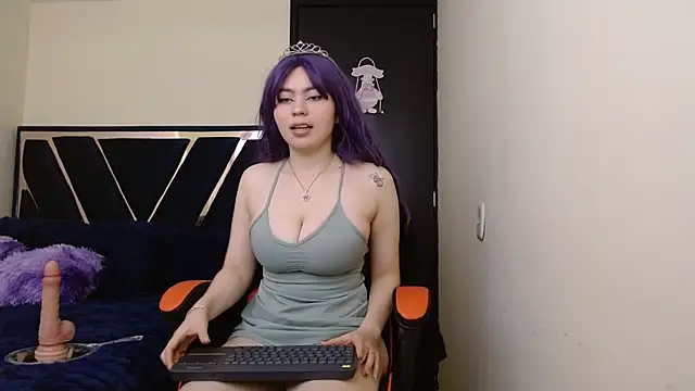 Snapshot of issa_voss chatting on February 1, 3:10 pm issa voss online show from February 1, 3:10 pm