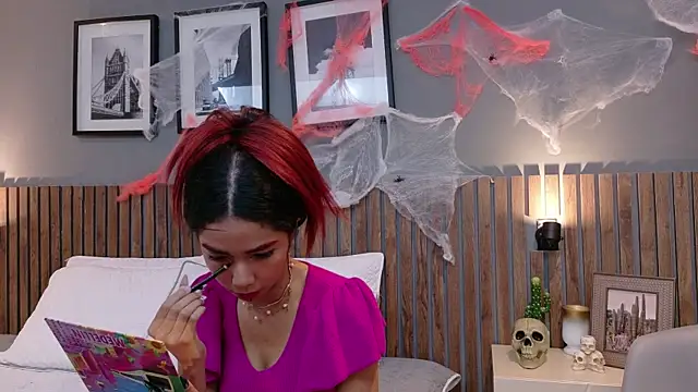 luna roja25 online show from October 17, 1:03 pm