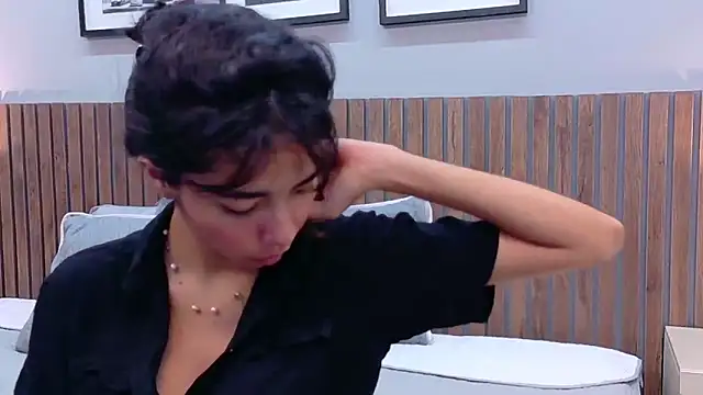 luna roja25 online show from March 3, 12:44 pm