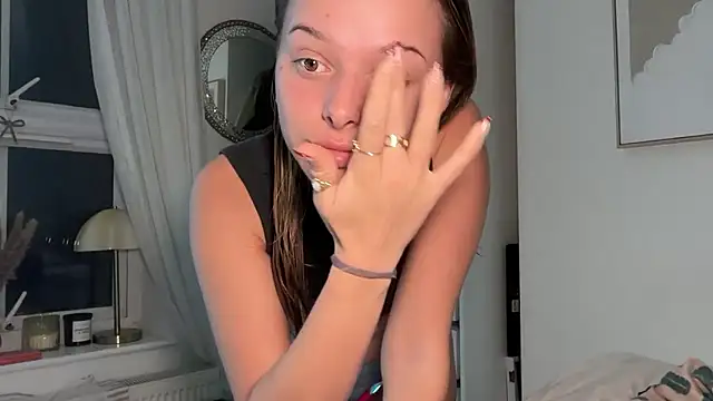 KayleeBella online show from January 7, 9:17 pm