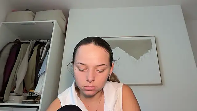 Snapshot of KayleeBella chatting on January 17, 4:22 pm KayleeBella online show from January 17, 4:22 pm