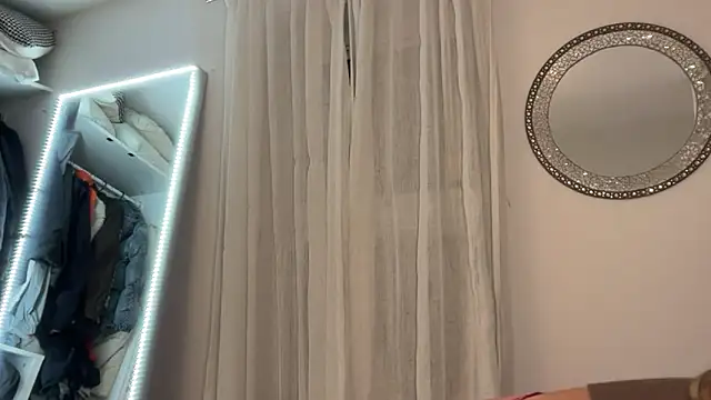 Snapshot of KayleeBella chatting on May 14, 9:32 pm KayleeBella online show from May 14, 9:32 pm