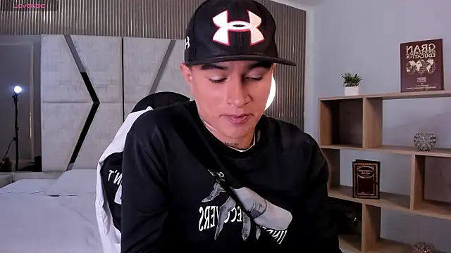 LiamDeep online show from January 15, 8:34 pm