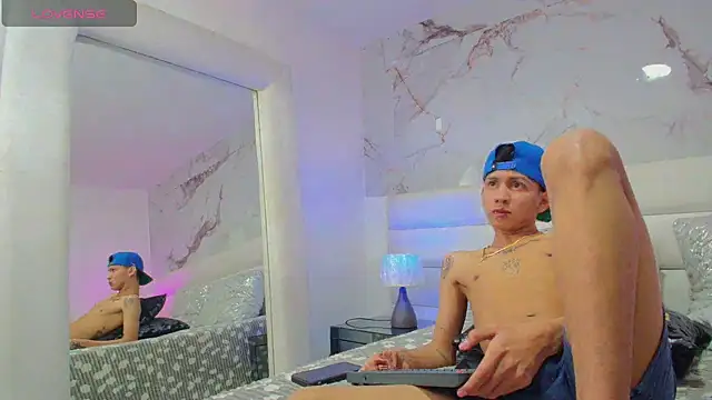 Marcus and Tony online show from April 4, 9:45 pm