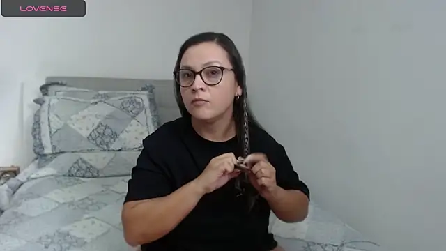 sophie lopez1 online show from January 28, 3:15 am