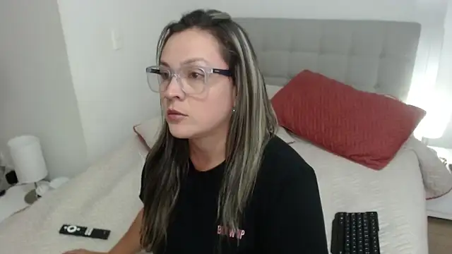 sophie lopez1 online show from September 13, 4:23 am