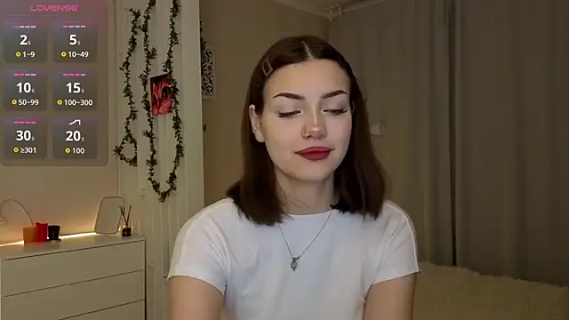 PurrrBerry online show from November 23, 4:45 am