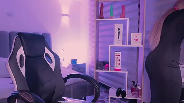 SkyThompson online show from December 21, 5:25 am