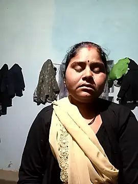 Sheema tyagi online show from January 8, 5:26 pm