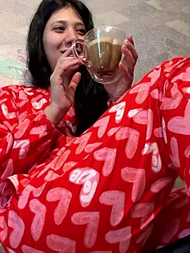 PrincessYYara online show from October 8, 5:05 am