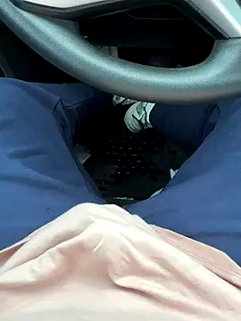 Snapshot of camboys_poyraz chatting on October 7, 11:40 am camboys poyraz online show from October 7, 11:40 am