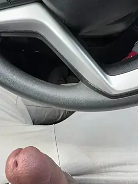 Snapshot of camboys_poyraz chatting on December 1, 9:14 am camboys poyraz online show from December 1, 9:14 am