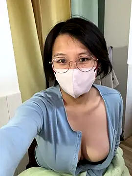 Snapshot of pumpkin_91 chatting on November 25, 1:05 am pumpkin 91 online show from November 25, 1:05 am