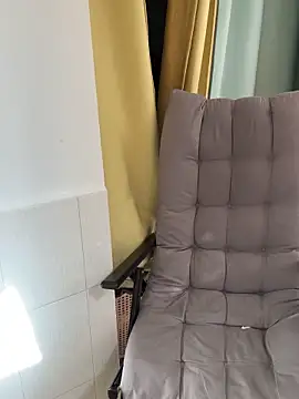 Snapshot of pumpkin_91 chatting on December 1, 6:29 am pumpkin 91 online show from December 1, 6:29 am