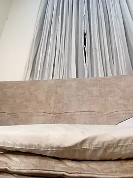 Marian Zeller online show from November 10, 9:08 am