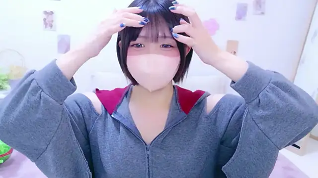 Hinata Sun online show from May 25, 11:49 am