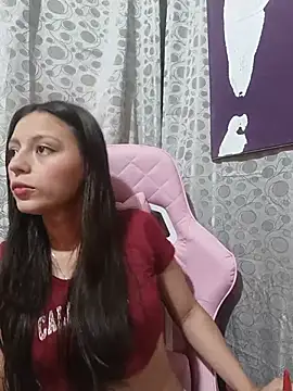 Snapshot of Lahila_ chatting on June 17, 3:57 pm Lahila online show from June 17, 3:57 pm