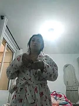 Snapshot of mia_mancinii chatting on February 17, 5:08 pm mia mancinii online show from February 17, 5:08 pm