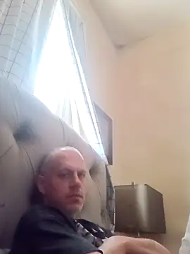 Snapshot of gpjr80 chatting on October 4, 3:32 pm gpjr80 online show from October 4, 3:32 pm