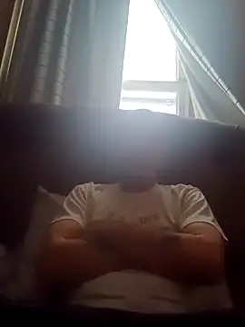 Snapshot of gpjr80 chatting on February 4, 9:53 pm gpjr80 online show from February 4, 9:53 pm