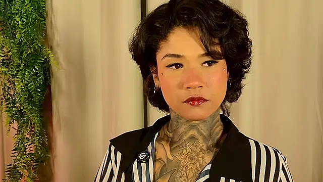 xbigpeach online show from July 10, 11:18 pm