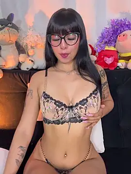 Snapshot of Clawd_hot chatting on May 3, 5:57 am Clawd hot online show from May 3, 5:57 am