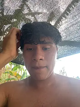 Snapshot of VRGUD0N19cm chatting on April 4, 9:01 pm VRGUD0N19cm online show from April 4, 9:01 pm