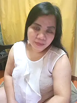 hotlyn45 online show from October 18, 1:23 pm