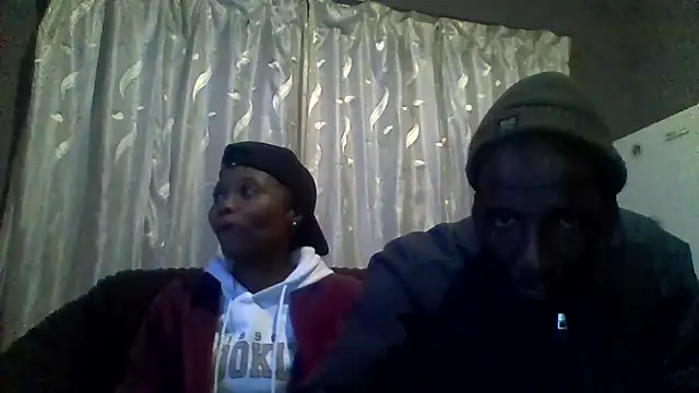 longdickson12345 online show from May 8, 11:32 pm