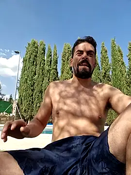 Snapshot of tuerkass89 chatting on August 8, 3:47 pm tuerkass89 online show from August 8, 3:47 pm