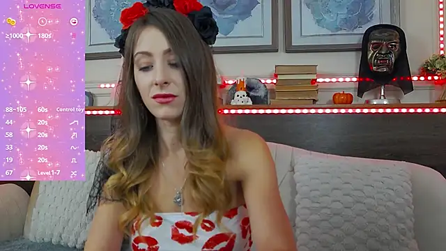 MuseDollX online show from October 28, 8:11 pm