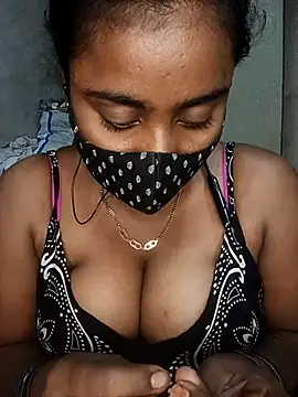 Snapshot of Schii69 chatting on February 24, 9:02 pm Schii69 online show from February 24, 9:02 pm