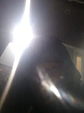 Eyelisss online show from December 1, 4:17 am