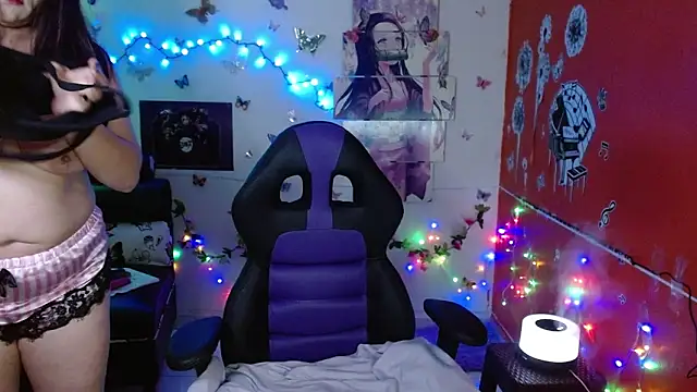 Snapshot of carol_20 chatting on March 6, 9:20 pm carol 20 online show from March 6, 9:20 pm