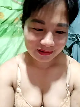 Snapshot of kute-00 chatting on September 10, 5:29 am kute-00 online show from September 10, 5:29 am