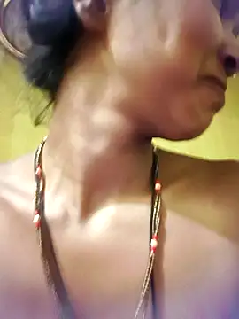 Snapshot of Fasfas2 chatting on October 18, 1:52 am Fasfas2 online show from October 18, 1:52 am