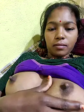 Snapshot of Fasfas2 chatting on November 14, 1:04 am Fasfas2 online show from November 14, 1:04 am