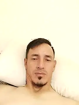 Snapshot of JuanD_vero chatting on October 8, 6:38 pm JuanD vero online show from October 8, 6:38 pm