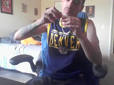 Snapshot of latinosatiro94 chatting on July 12, 9:06 pm latinosatiro94 online show from July 12, 9:06 pm