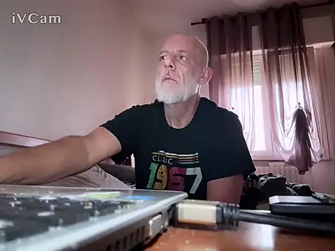 Pigna16PSRN online show from April 13, 7:58 am