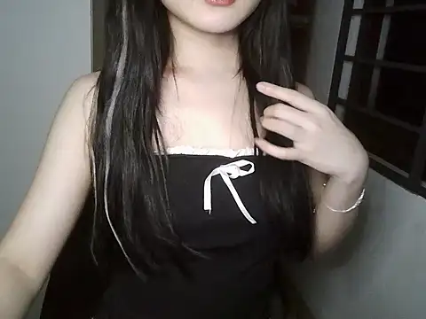 Snapshot of Annabelle-e chatting on September 25, 4:11 pm Annabelle-e online show from September 25, 4:11 pm