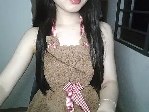 Snapshot of Annabelle-e chatting on October 2, 6:37 pm Annabelle-e online show from October 2, 6:37 pm