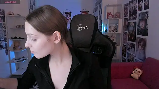 JenniferKiim online show from January 8, 12:40 pm