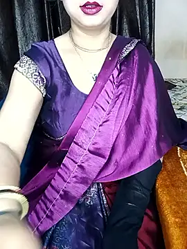 Snapshot of Oh_011 chatting on April 27, 7:45 pm Oh 011 online show from April 27, 7:45 pm
