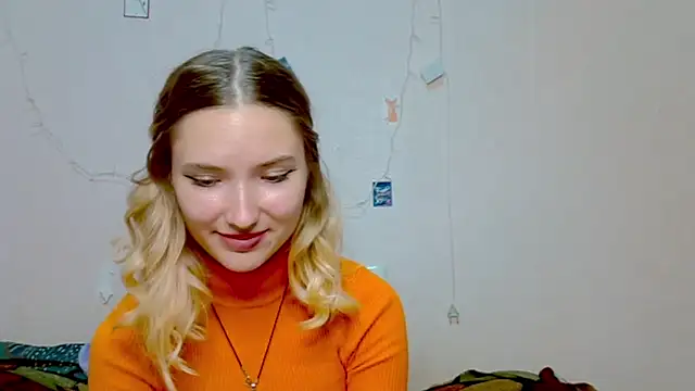  kikiclark   online show from October 2, 8:49 pm