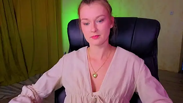 MysticVenus  online show from March 11, 3:51 pm